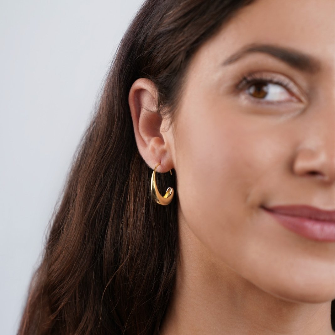 Drop-shaped earrings