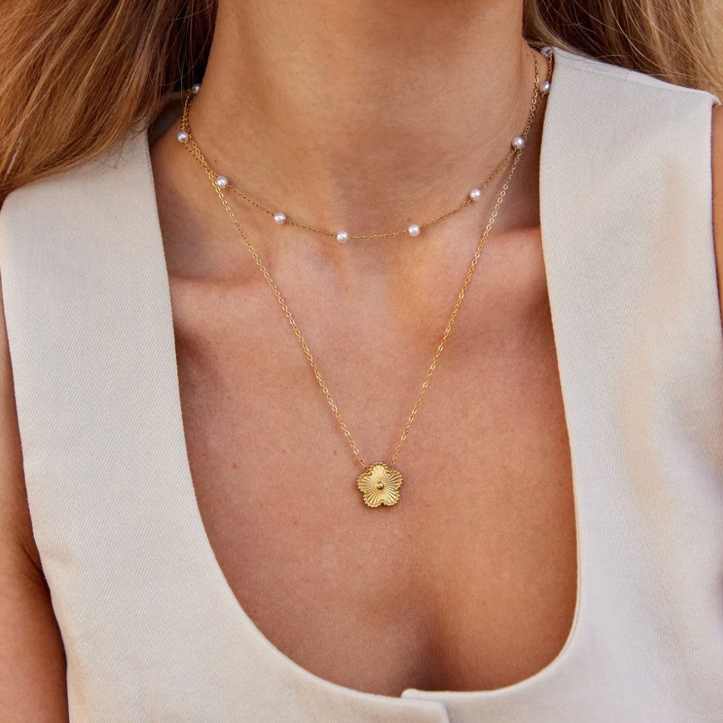Reine gold pearl necklace