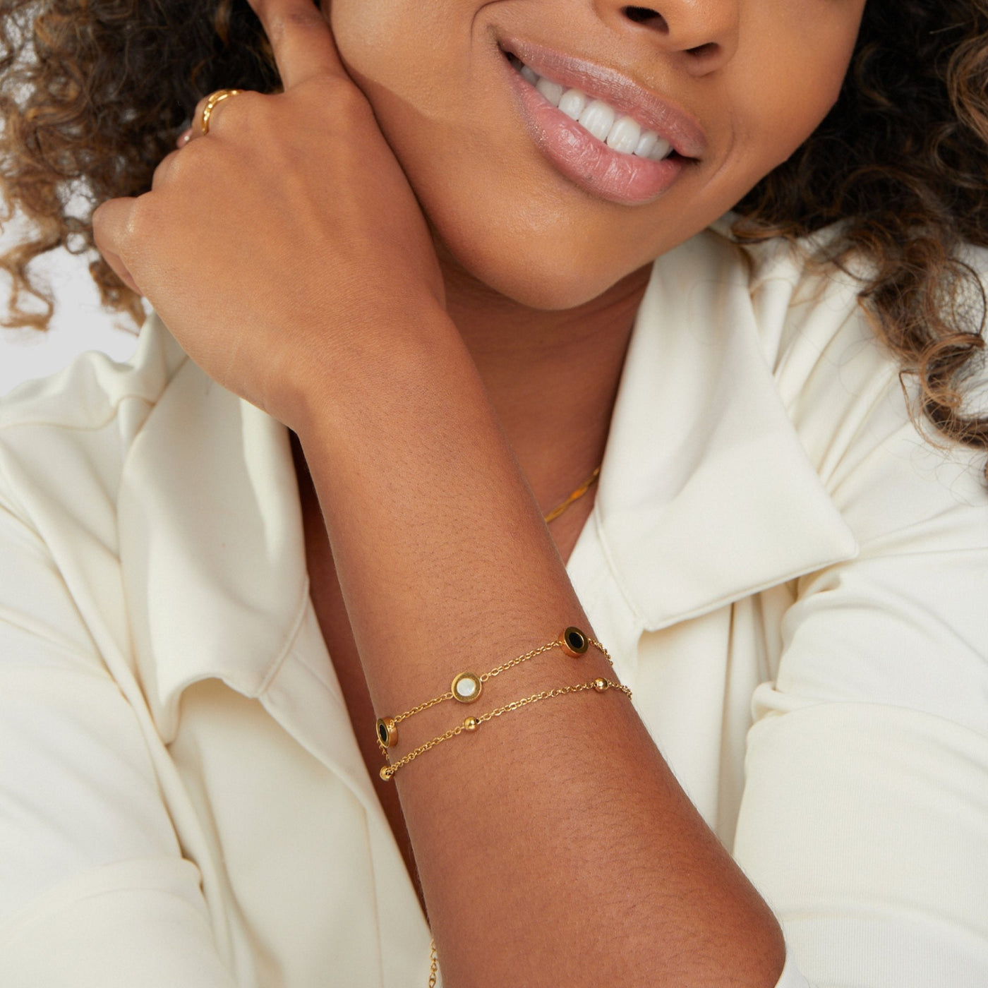 Onyx white stone bracelet