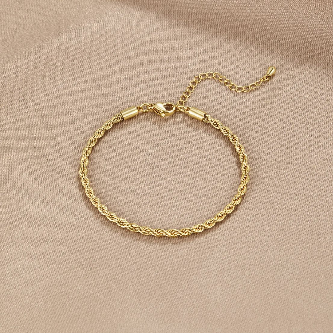 Chic twisted gold bracelet